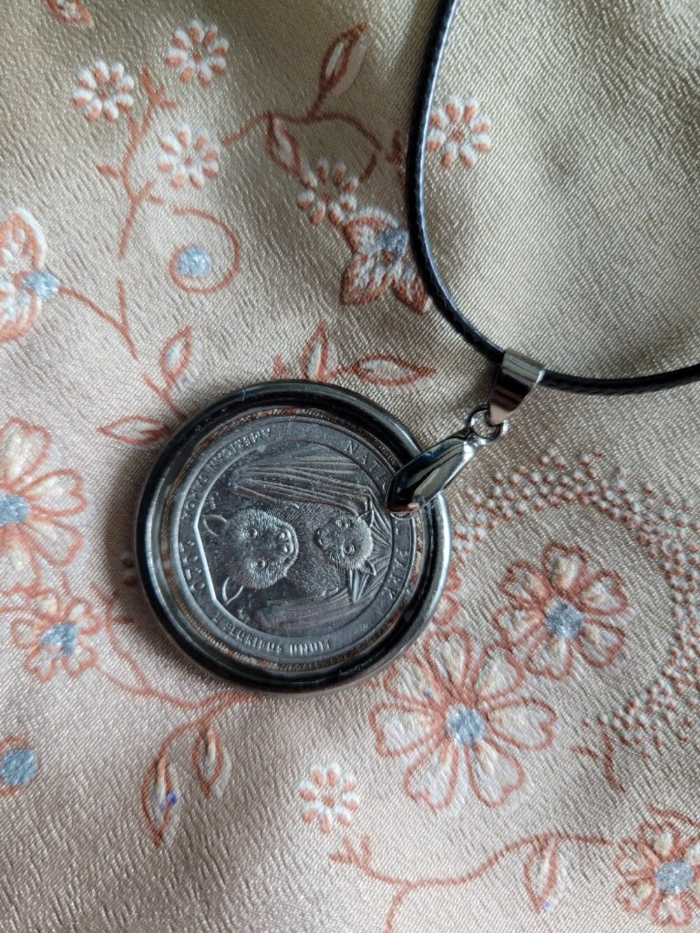 2020 National Park of America Samoa Quarter Pendant – Handcrafted Resin Jewelry - Picture 11 of 17